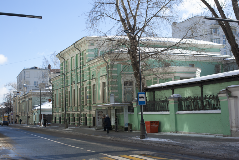 Новая Басманная улица 16 c1, Главный дом усадьбы И.К. Прове)